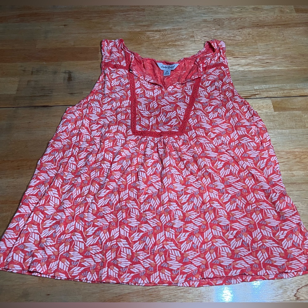 sleeveless top